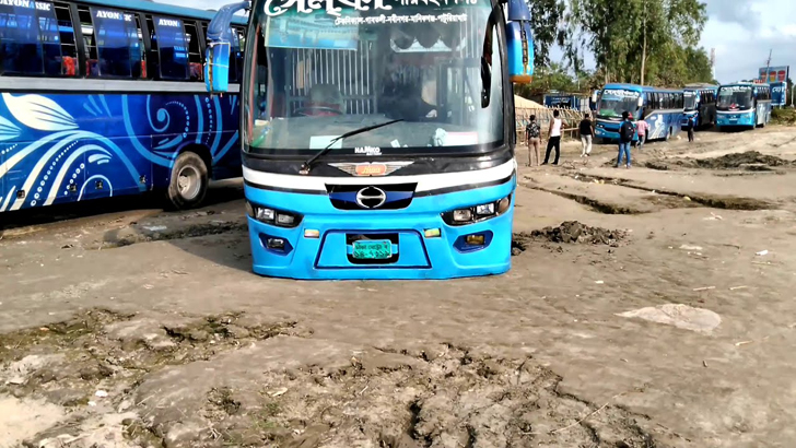 অরক্ষিত ঢাকা-আরিচা মহাসড়ক