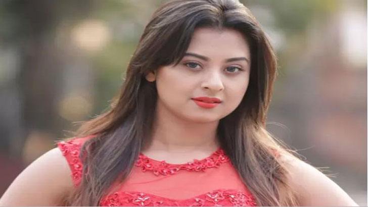 শাকিবকে ছাড়াই আবারও পর্দায় আসছেন বুবলী